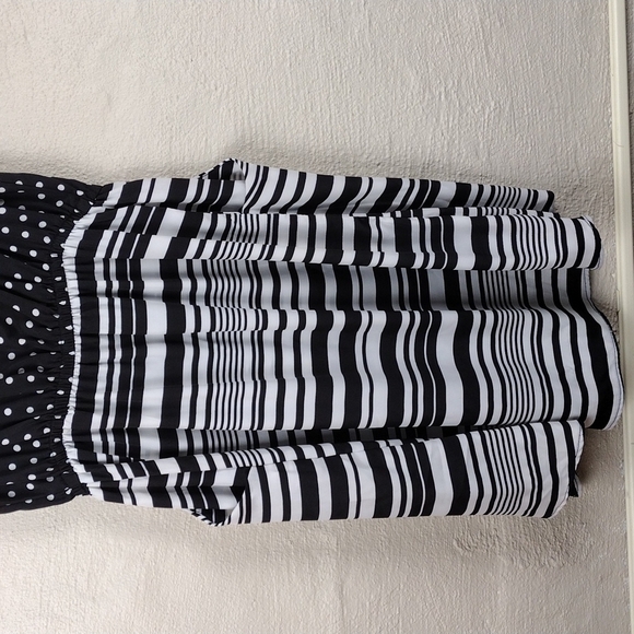 Bebop Black White Multi Pattern Scoop High Low Neck Knee Length Sheath Dress - Picture 12 of 13